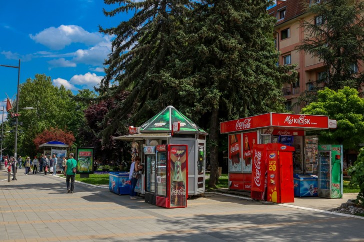 Kiosci u Karađorđevoj ulici (ilustracija)
