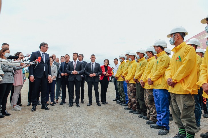 Radnici dočekali predsednika Vučića