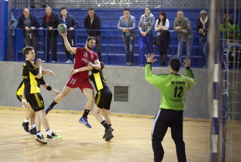 Metalac - Dinamo: Davor Laković u akciji (foto: Đorđe Đoković)