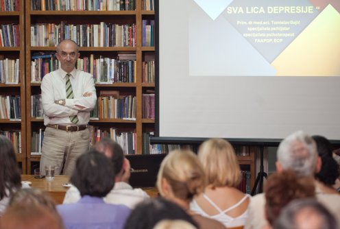 Predavanje dr Tomislava Gajića (foto: Đorđe Đoković)