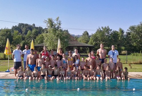 Plivači Ribnice na bazenu u Lepenici (foto: )