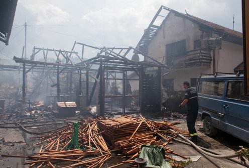 Posledice požara nakon udara groma (foto: Đorđe Đoković)