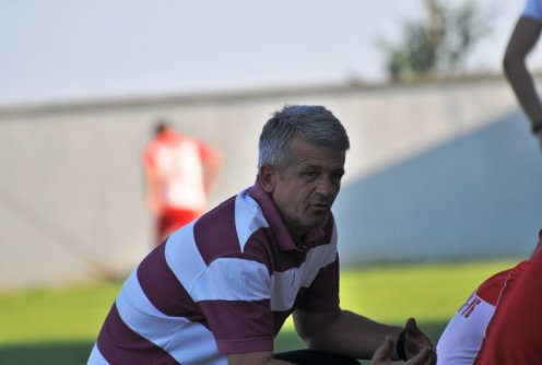 <p>Srđan Jovanović, trener Jedinstva</p> (foto: Zoran Lazarević)