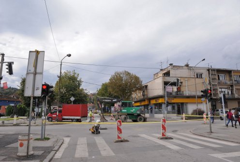 Zatvorena raskrsnica na Jadru, ugao Karađorđeve i Dušanove (foto: Đorđe Đoković )
