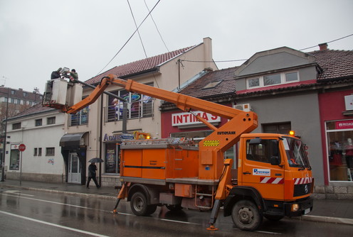 Postavljanje kamere u Sinđelićevoj (ilustracija) (foto: Đorđe Đoković)