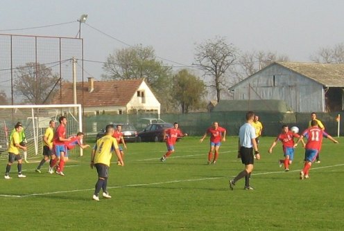 Sa jesenja&scaron;nje utakmice Brezovica-OFK Osečina (foto: Dragan Savić)