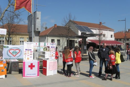 Akcija na Gradskom trgu (foto: Kolubarske.rs)