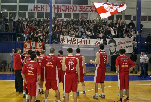 Slavlje igrača Zvezde sa navijačima (foto: Đorđe Đoković)