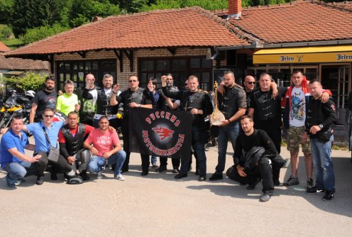 Motoristi iz Crne Gore u Osečini (foto: Miloš Marković)