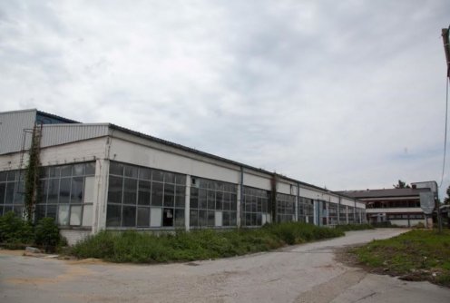 Hala u industrijskoj zoni (foto: Đorđe Đoković)