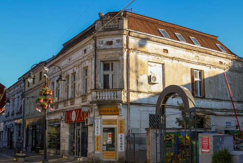 Fasada u Knez Miloševoj (foto: Đorđe Đoković)