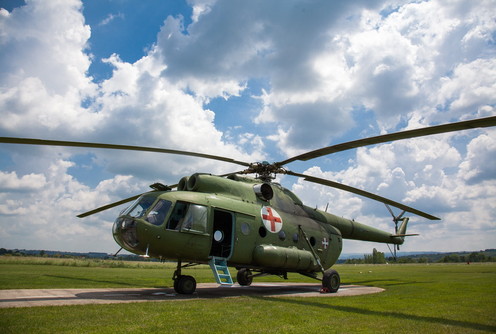 Helikopter na aerodromu Divci (foto: Đorđe Đoković)