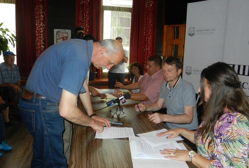 Potpisivanje ugovora (foto: Dragana Nedeljković)