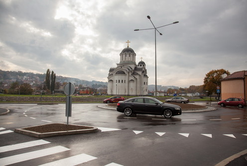 Kružni tok kod autobuske stanice (foto: Đorđe Đoković)