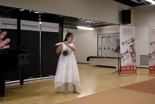 Marija Obradović na takmičenju u Holandiji (foto: Muzička škola)
