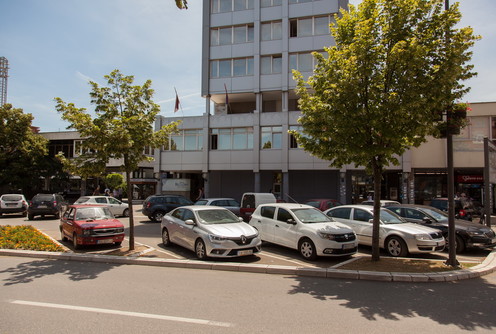 Parking Grada Valjeva (foto: Đorđe Đoković)