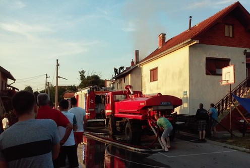Požar u Jakova Nenadovića (foto: Kolubarske.rs)