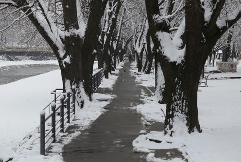Sneg u martu - Kolubarski kej (foto: Đorđe Đoković)