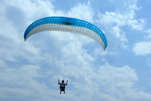 Dan promocije paraglajdinga u Divcima (foto: Aeroklub Valjevo)