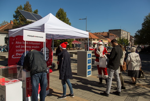 Ulična akcija u okviru kampanje Srbija do informacija (foto: Đorđe Đoković)