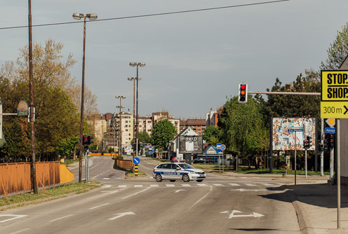 Policijski čas u Valjevu (april 2020.) (foto: Đorđe Đoković)