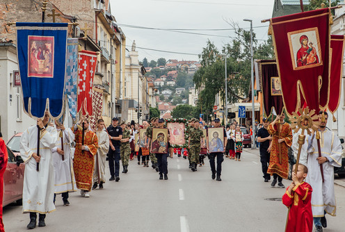 Slava Valjeva Druge Trojice - litija (arhiva) (foto: Đorđe Đoković)