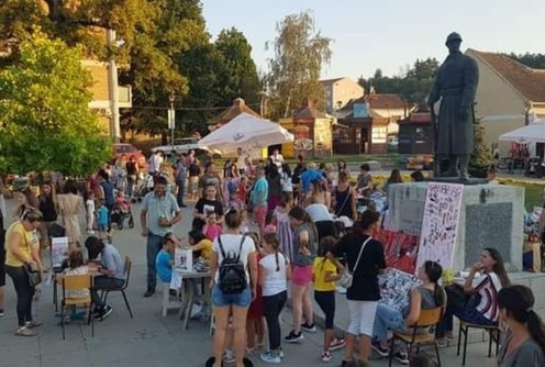 Bazar za Lanu (foto: Milovan Milovanović)