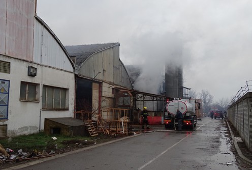 Lokalizovan požar u Industrijskoj zoni (foto: Kolubarske.rs)
