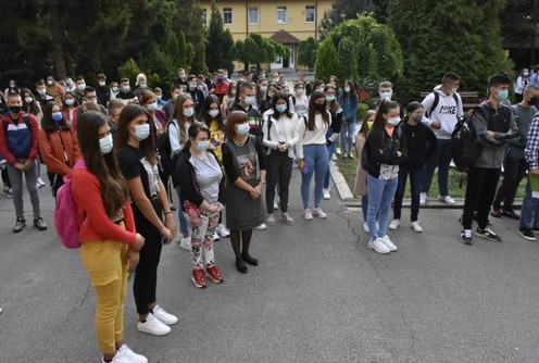 Učenici Poljoprivredne škole (foto: www.valjevo.rs)