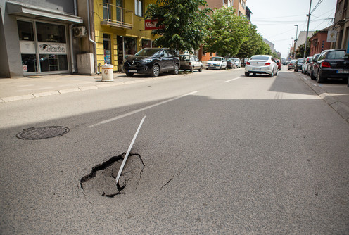 Oštećenje u Pantićevoj ulici (arhiva) (foto: Đorđe Đoković)
