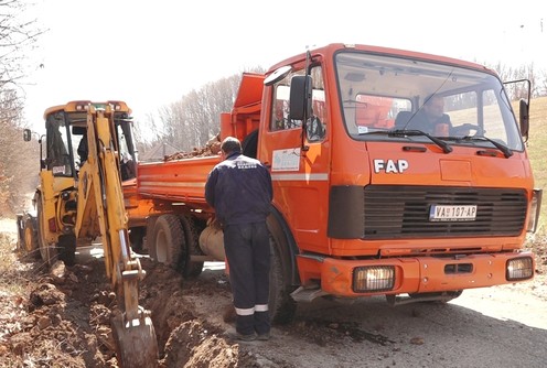 Izgradnja cevovoda u Žabarima (foto: Kolubarske.rs)