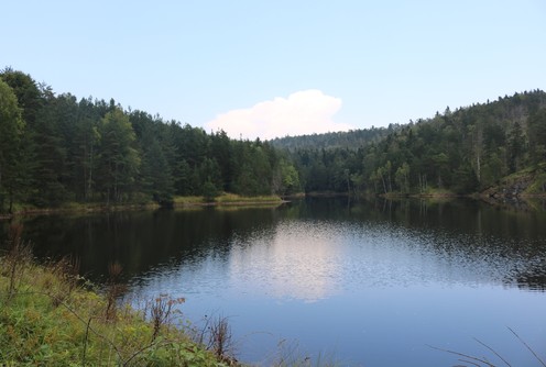Jezero na Divčibarama (foto: Kolubarske.rs)