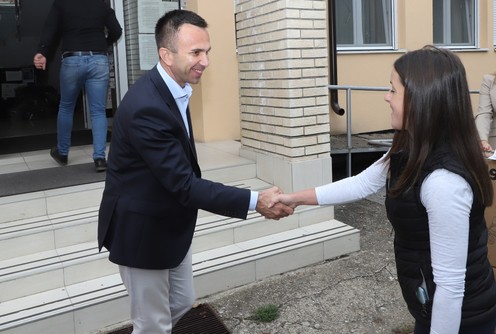 Boban Janković uručio poklone (foto: www.mionica.rs)