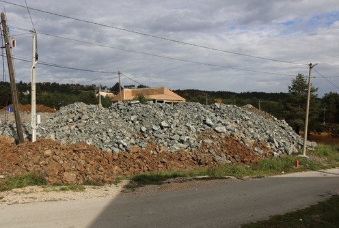 Izgradnja parkinga (foto: Kolubarske.rs)