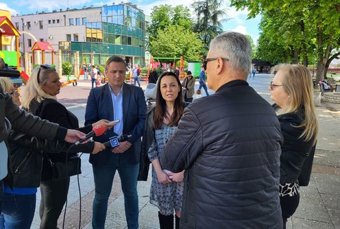 Pokret Sad konferencija za novinare (foto: Kolubarske.rs)