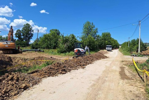 Radovi na vodovodu u Popučkama (foto: https://leparecvaljeva.rs/)