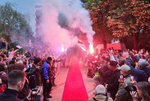 Doček heroja na Gradskom trgu (foto: Kolubarske.rs)