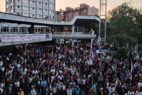 Protestni skupu Zdrava priča (foto: Kolubarske.rs)