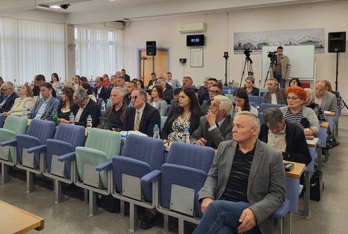 Skupština grada Valjeva (foto: Kolubarske.rs)