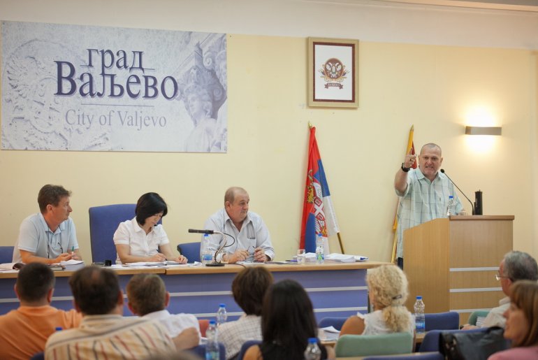 Ljubomir Bradić za govornicom (foto: Đorđe Đoković)