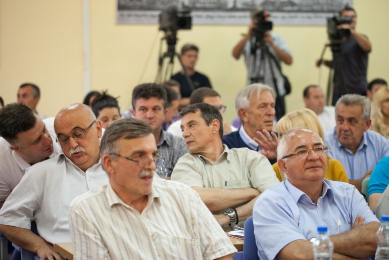 Odbornici SPS i SNS (ilustracija) (foto: Đorđe Đoković)
