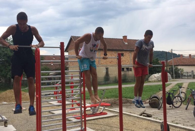 Teretana na otvorenom u Osečini (foto: Dragan Savić)