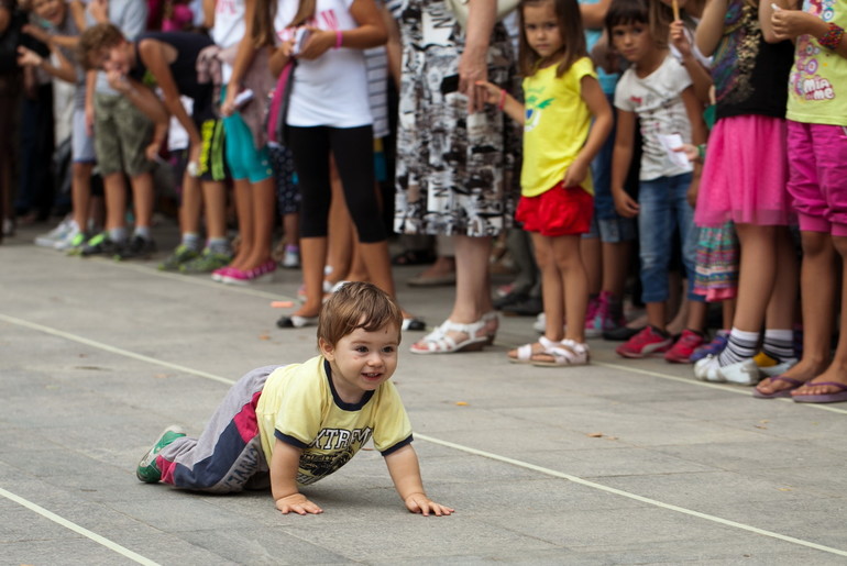 Trka beba (2014.) (foto: Đorđe Đoković)