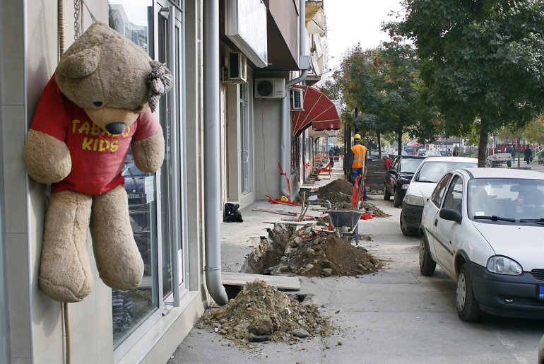 Raskopan trotorar u Karađorđevoj (foto: Đorđe Đoković)