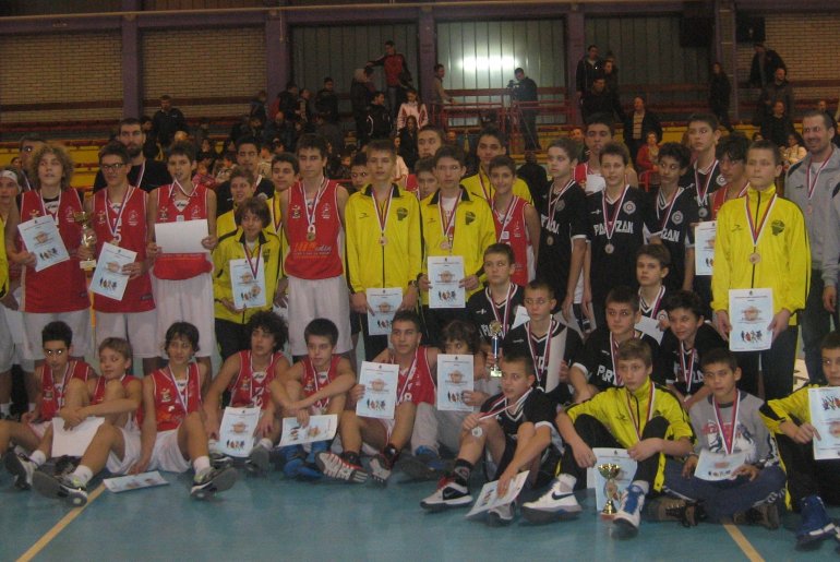 Najuspešniji učesnici prvog „Osečanskog pobednika” (foto: Dragan Savić)