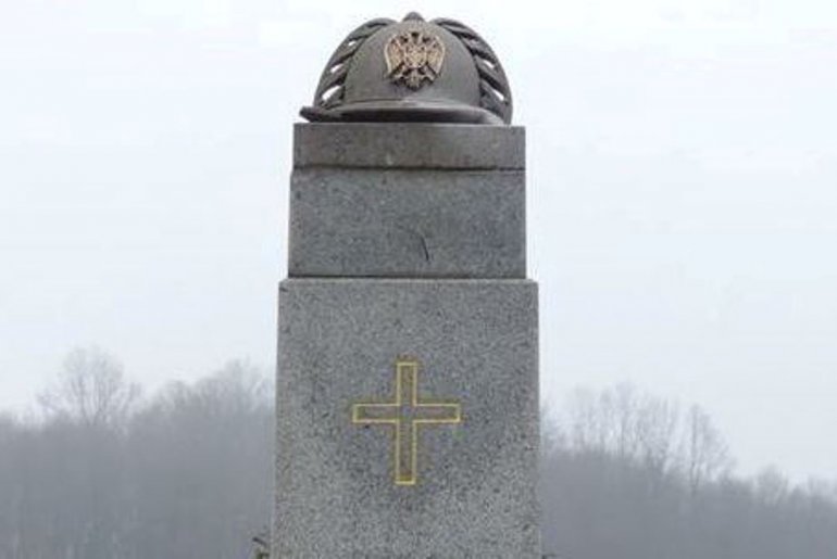 <p>Spomenik u Osečini u čast palih srpskih ratnika</p> (foto: Dragan Savić)