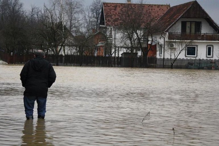 Najteze u Crvenoj Jabuci (foto: Glas Tamnave)