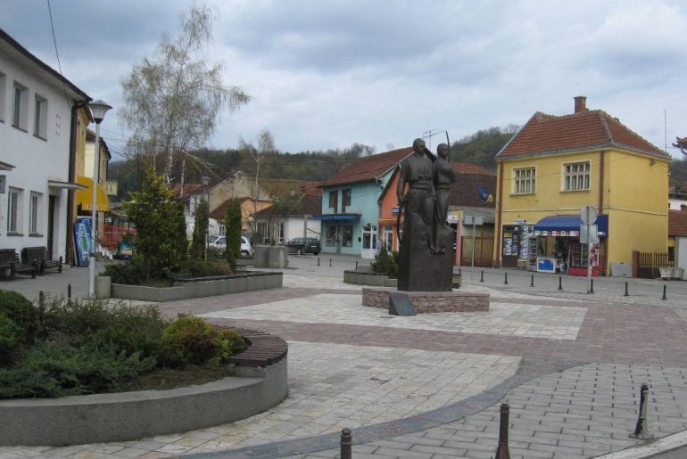 Trg Braća Nedić u Osečini (foto: Dragan Savić)