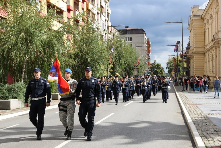 Defile policije (foto: Darija Ranković)