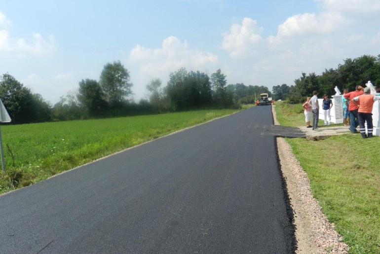 Novoizgrađeni put kroz Paljuve (foto: Dragana Nedeljković)